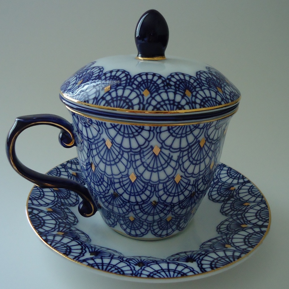 Fine Porcelain China White Cobalt Blue Gold Accent Cup Saucer Set  Lid Sieve
